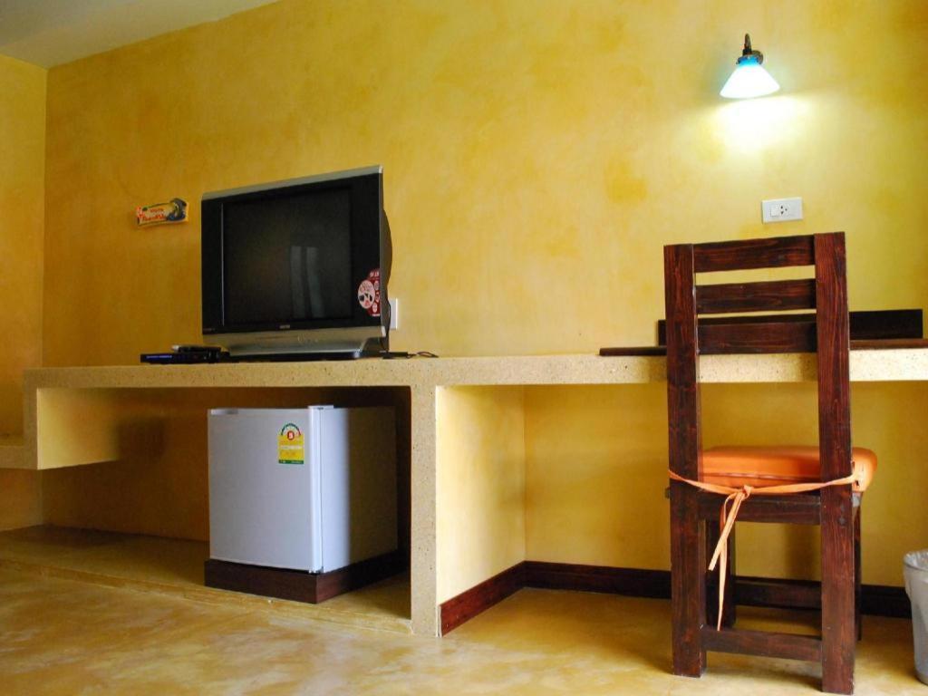 Tanisa Resort Chumpon Extérieur photo