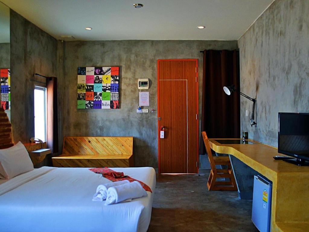 Tanisa Resort Chumpon Extérieur photo
